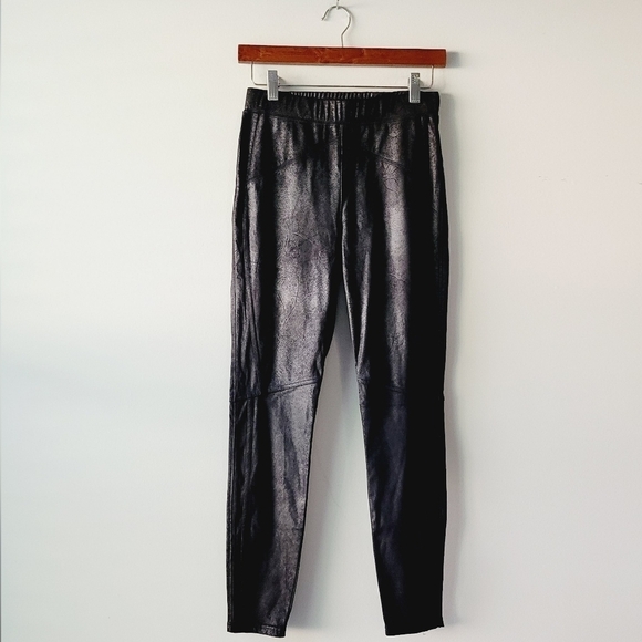 $10 sale 🍓Free‎ people black soft comfortable leggings size XS - Picture 1 of 5